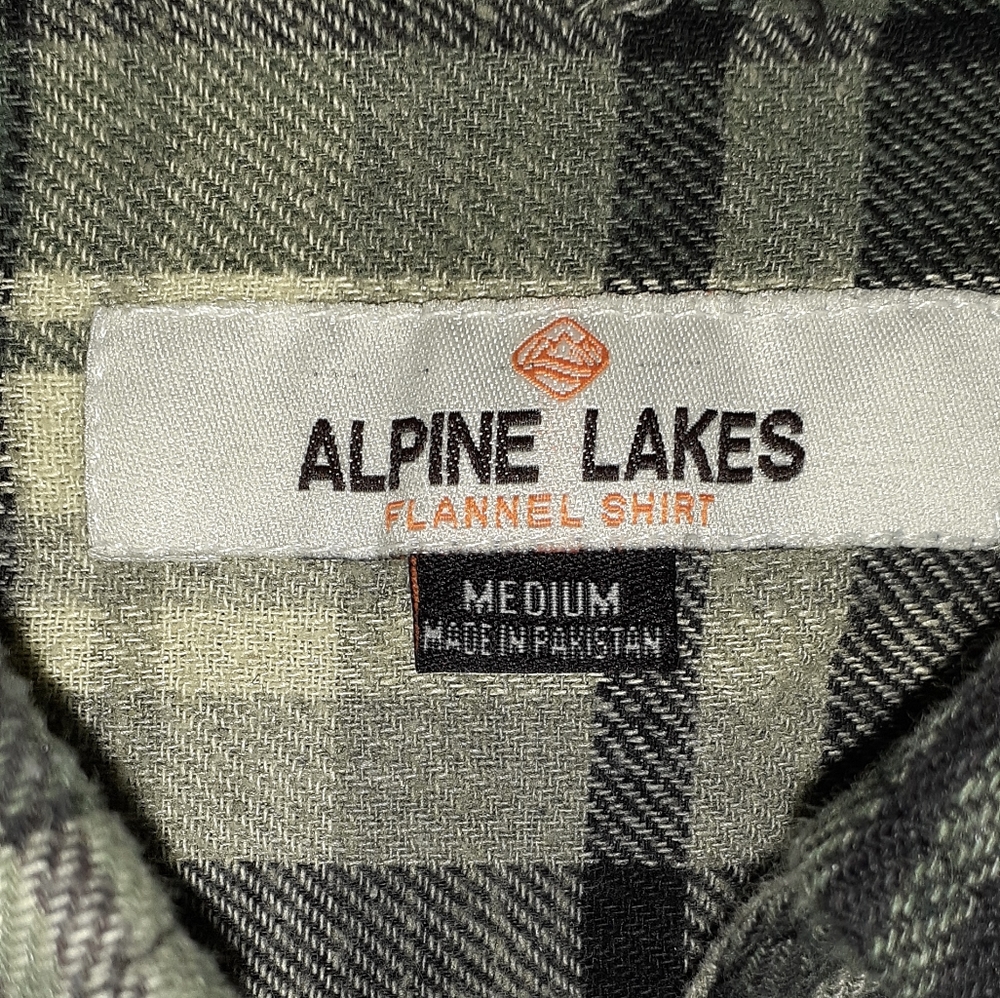 Alpine Lakes - Picture 3 of 5